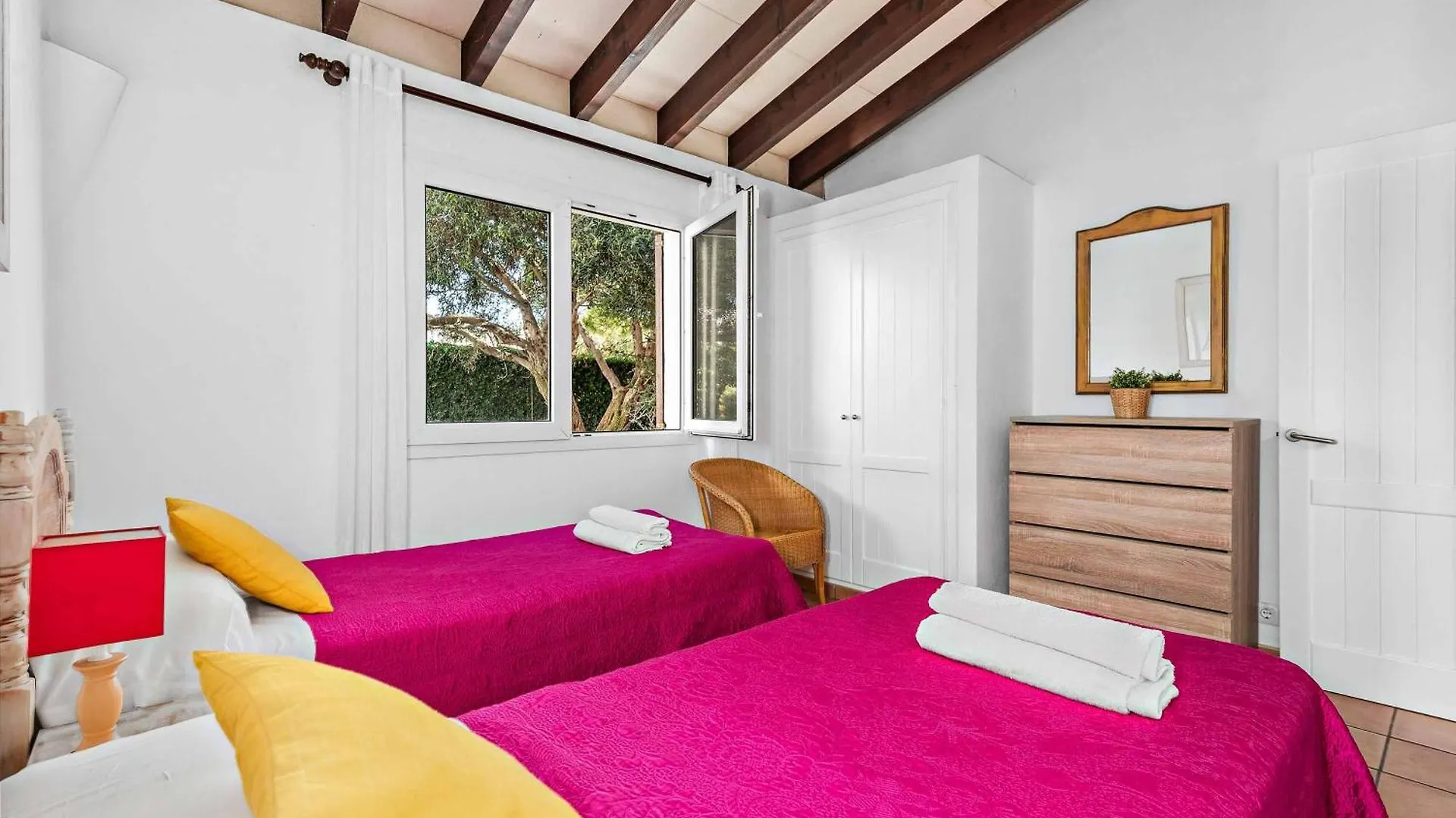 Villa Matisse Biniancolla Spain