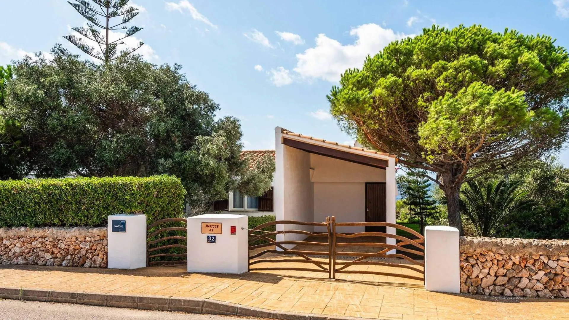 Villa Matisse Biniancolla
