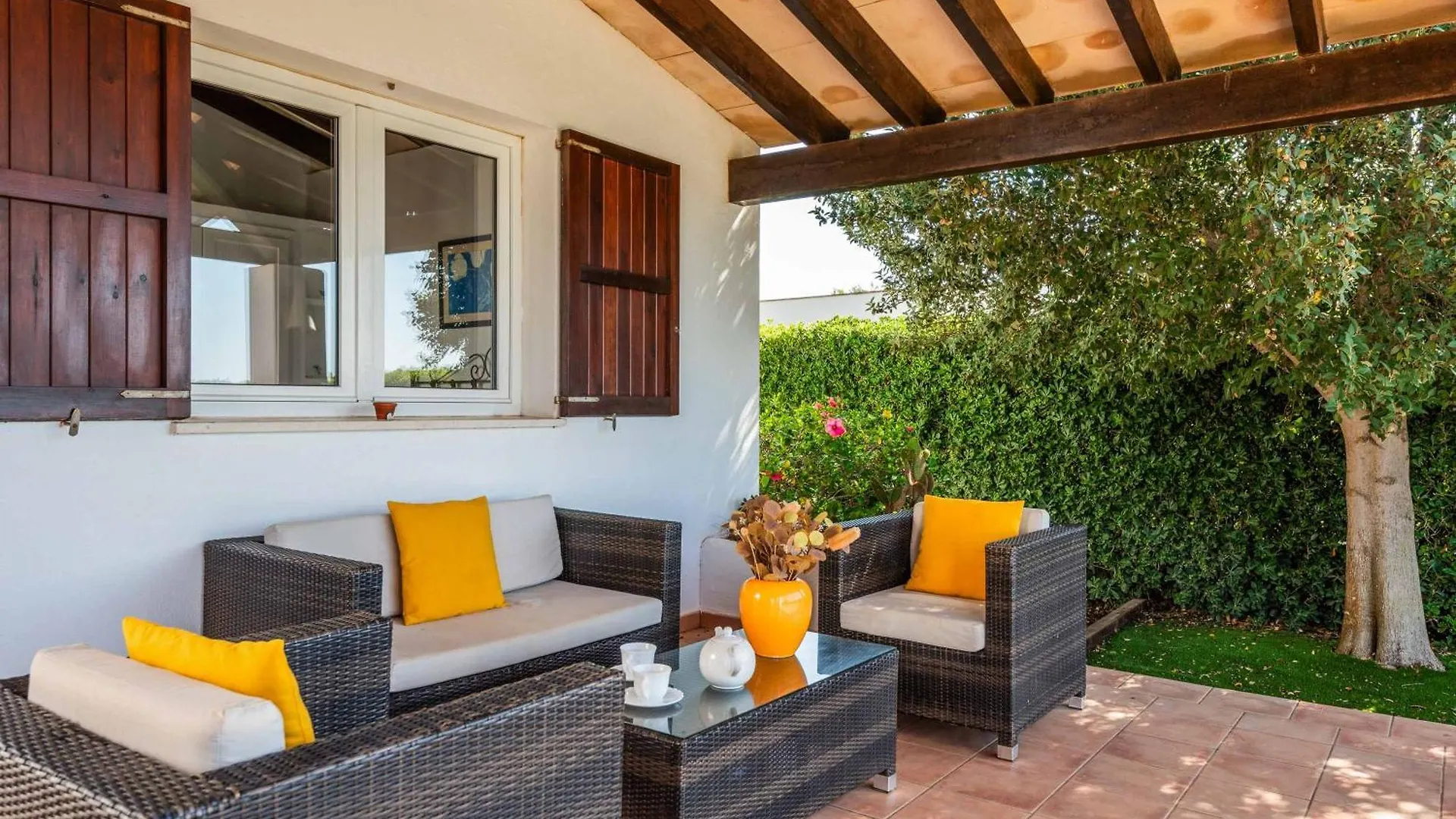 Villa Matisse Biniancolla Spain